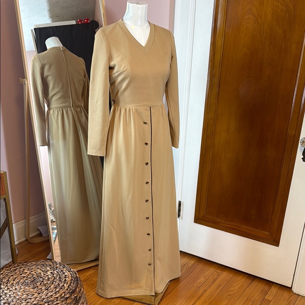 Vintage Tan maxi long Sleeve Dress - V neck, back zipper faux buttons on front